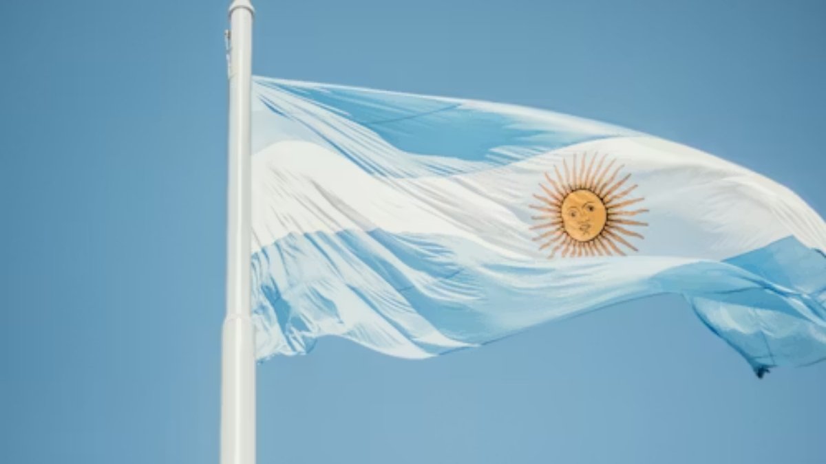 interpretación del Himno Nacional Argentino en acto oficial