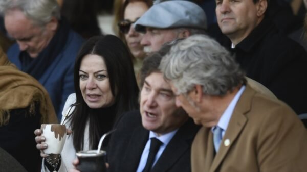 pettovello-falto-a-la-reunion-de-gabinete-por-la-tension-con-santiago-caputo
