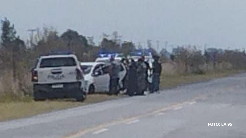 Interceptaron en Ayacucho a un auto que escapó de un control en Las Armas: llevaban droga