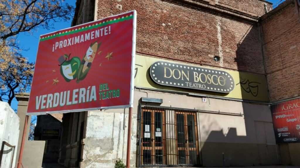 Bahía Blanca: El Teatro Don Bosco está a punto de convertirse en una verdulería