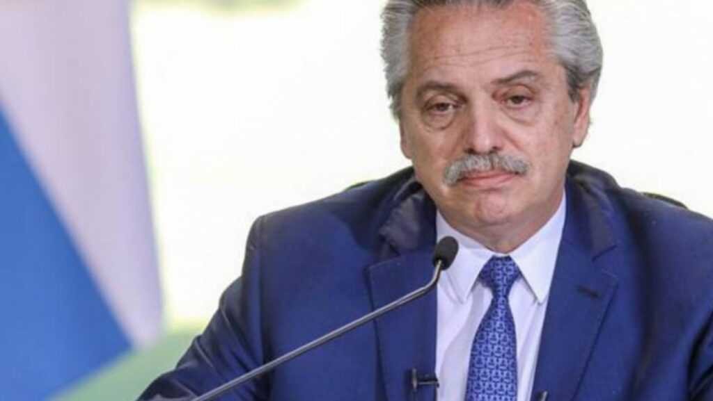 Fernández dijo que la Argentina está mejor con el coronavirus que con Macri