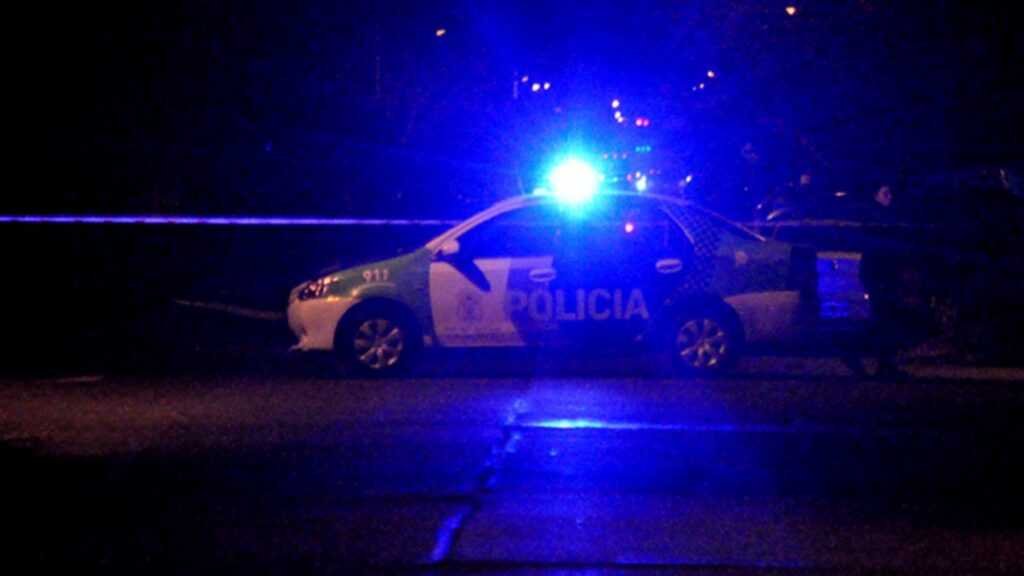 Una camioneta volcó en la zona de Langueyú