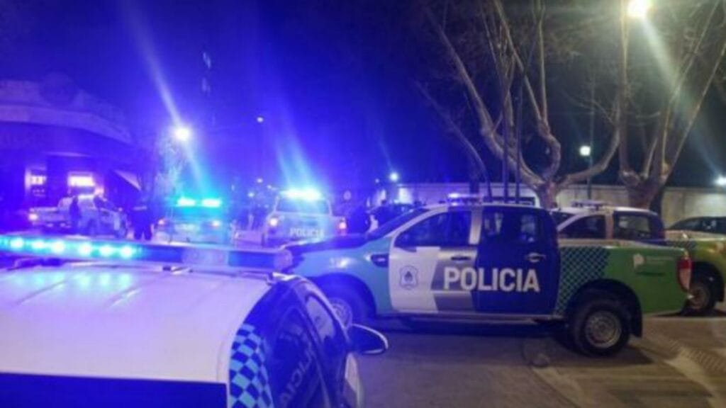 Familiares y policías convocan a una movilización para esta tarde