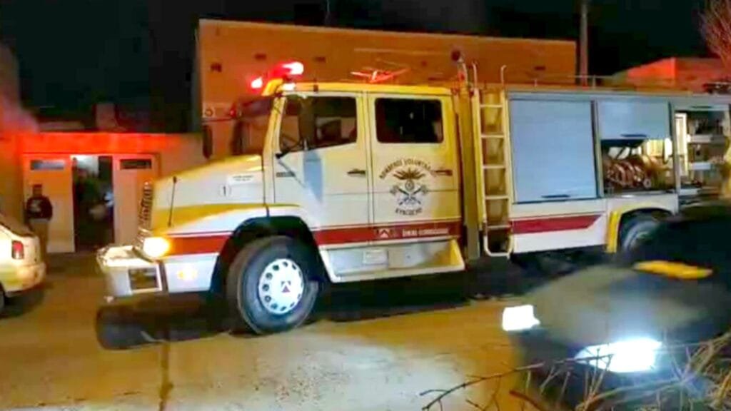 Bomberos acudió a un incendio en una vivienda