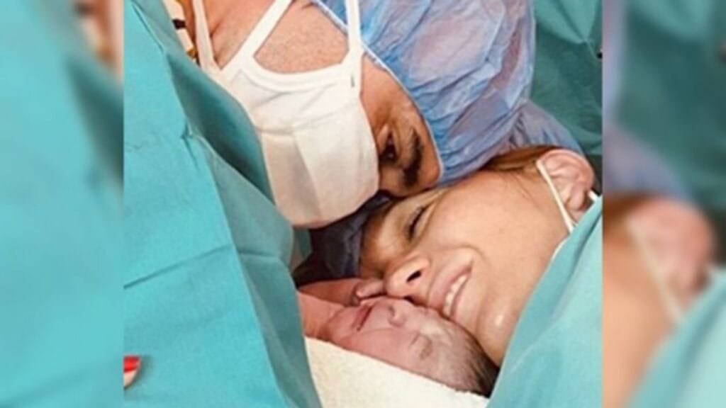 Nació Agustín, el hijo de Abel Pintos y Mora Calabrese