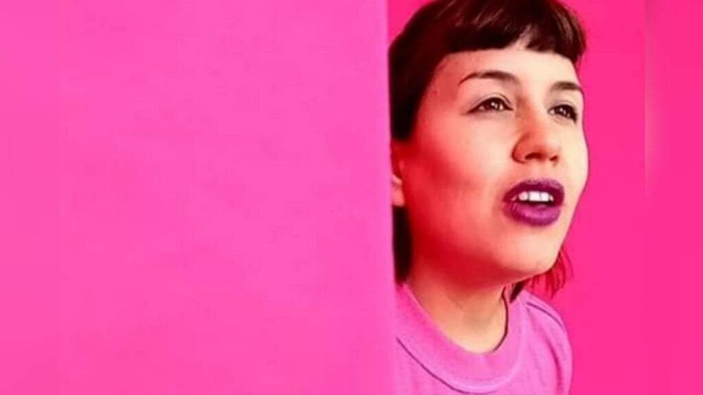 Sabrina Rayo Canción estrena hoy “RAYO Pelipoesía”