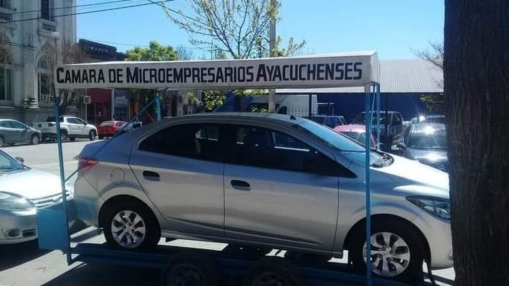 Se sorteo el auto de la cámara de microempresarios