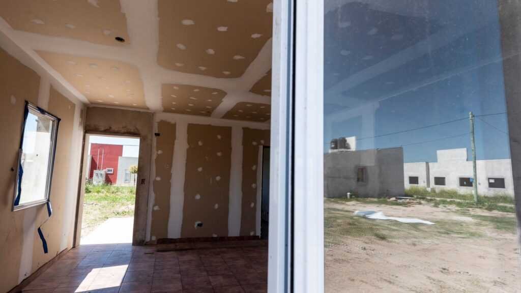 Plan 57 viviendas: Se entregarían a principio del 2021