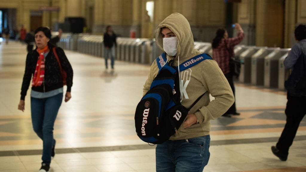 Gobierno bonaerense: se pasa a etapa de distanciamiento “pero no hay fin de la cuarentena”