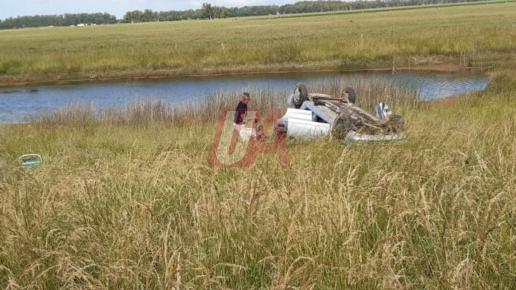 Una pareja volcó en Ruta 29: fueron trasladados al Hospital