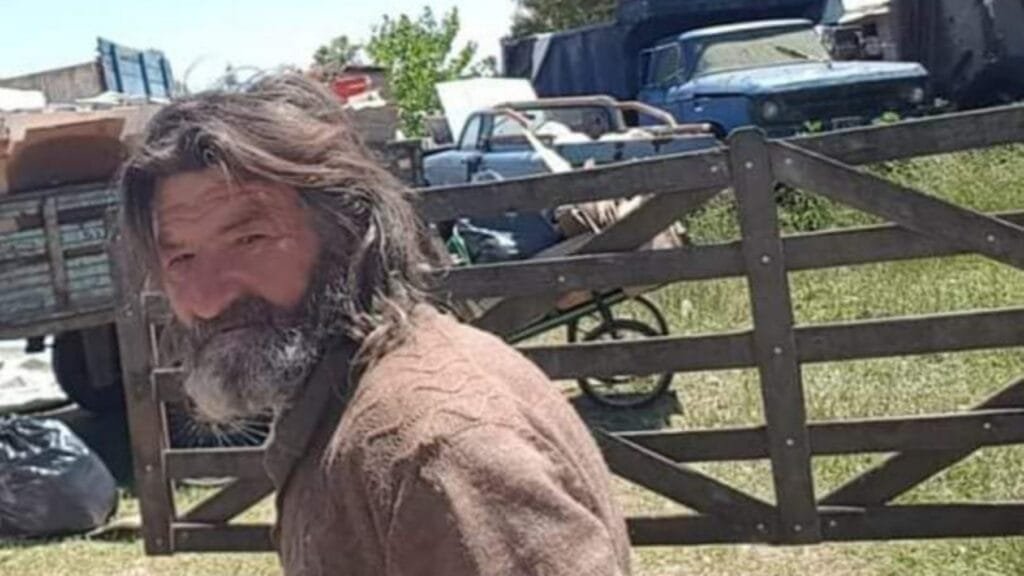 Vecinos piden un reconocimiento a “pelusa”, un solidario silencioso