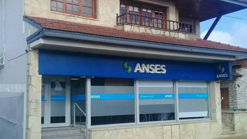 La oficina local de la ANSES amplió sus horario de atención