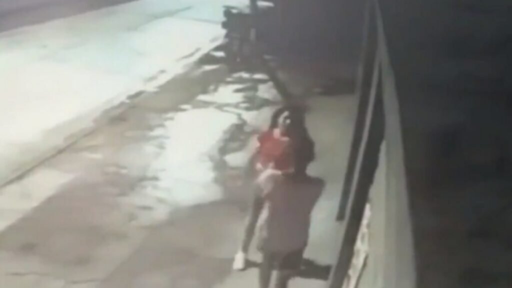 Una joven apuñaló a su exnovio en el corazón