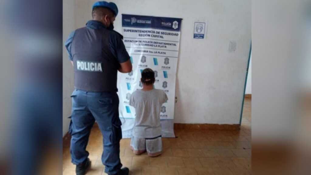 La Plata: sin brazos ni piernas, robó una cartera e intentó escapar