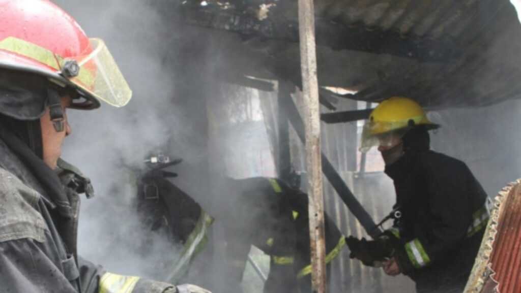 Bomberos fue convocado a un derrumbe de una propiedad