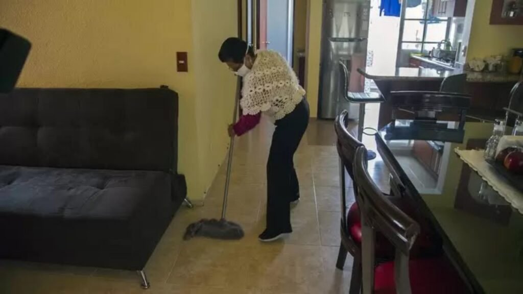 Trabajadores de casas particulares recibirá una suba del 42% en cuatro tramos