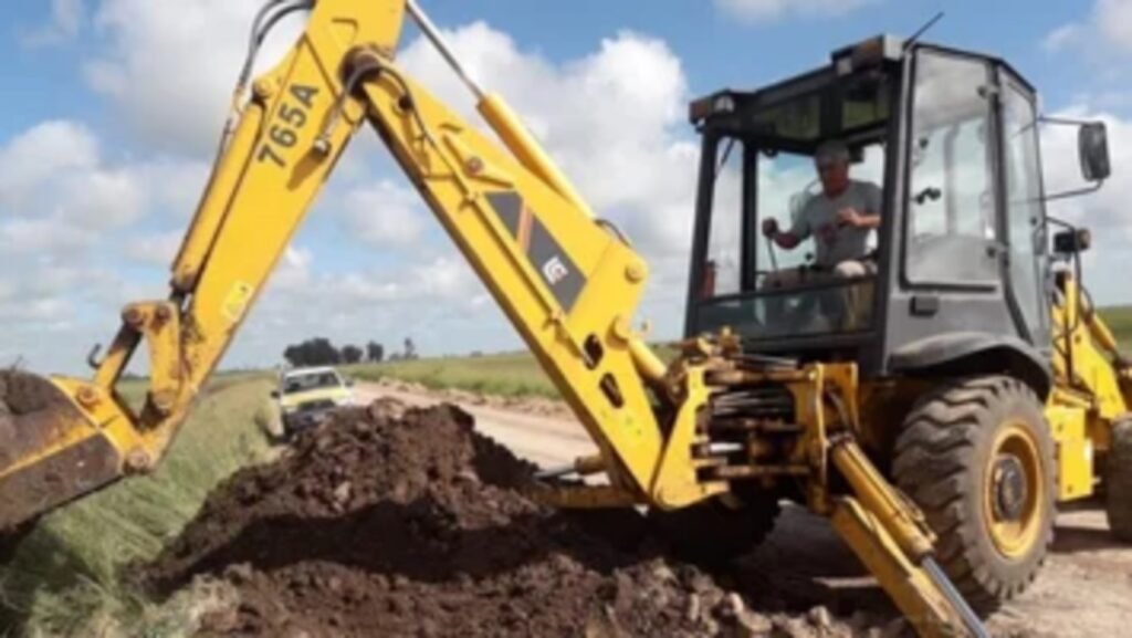 Ayacucho recibirá fondos para trabajos en caminos rurales