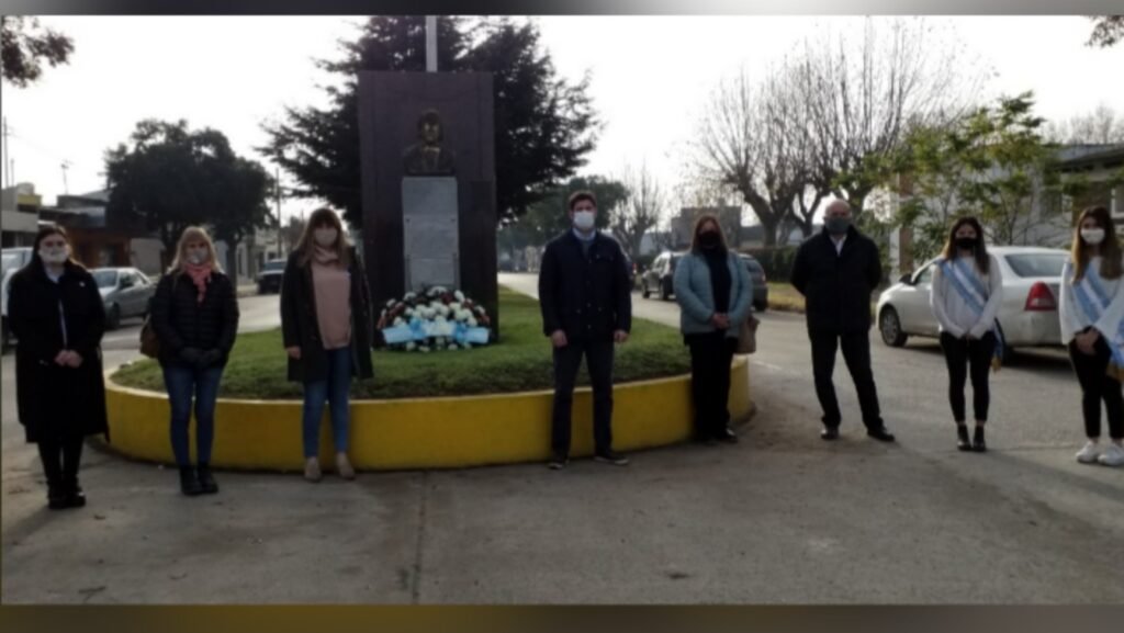 Se realizó un homenaje al fundador de Ayacucho