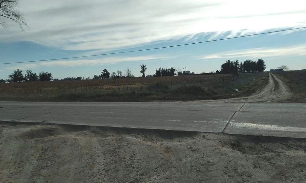 Vecinos denuncian la falta de obras en Acceso Perón