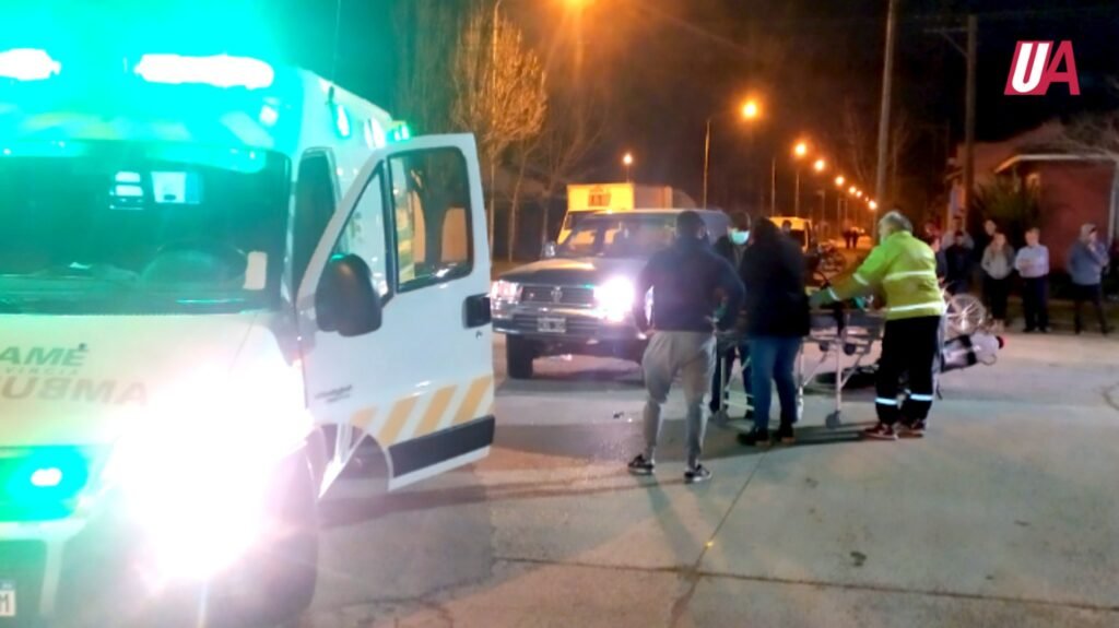 Un joven fue trasladado de urgencia al Hospital tras protagonizar un choque en Av Colón