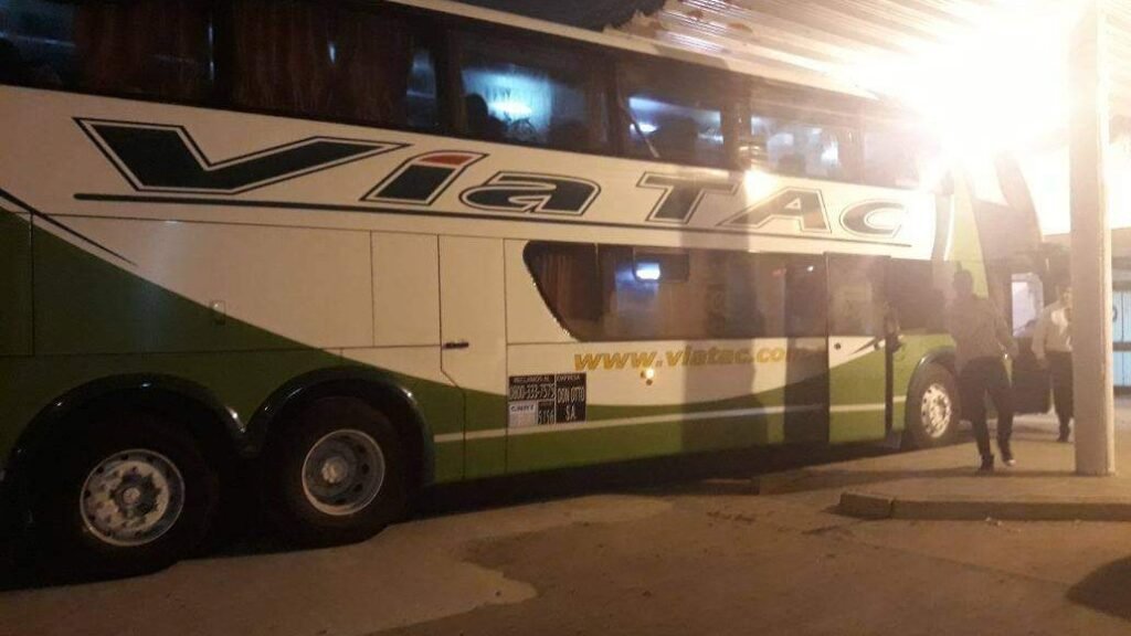 La UTA inició un paro general de los choferes de larga distancia por 72 horas