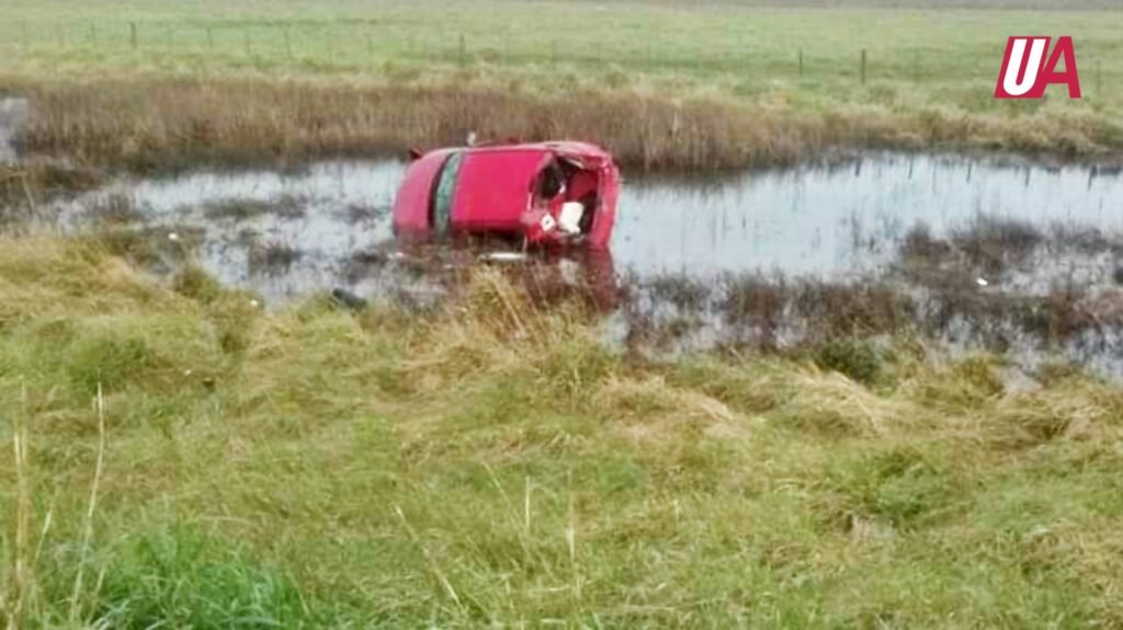 Un vehículo despistó en Ruta 50 en dirección a Rauch