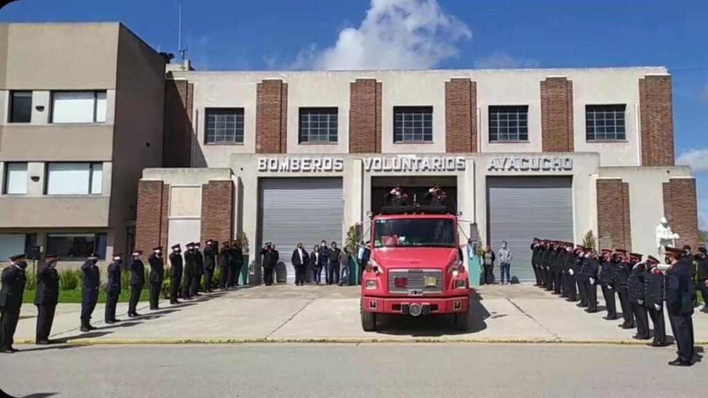 Bomberos despidió los restos de Raúl Jeraci
