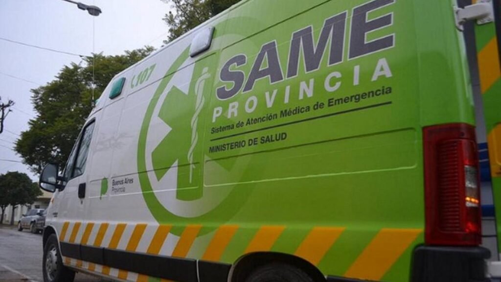 Una persona fue trasladada al Hospital tras volcar en la zona rural