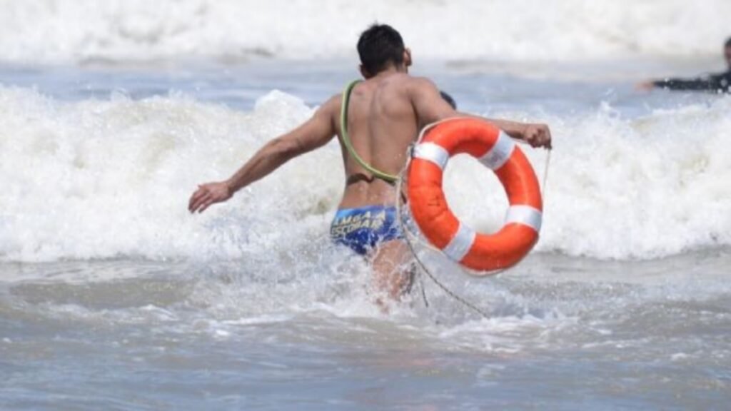 Se abrirá la carrera de Guardavidas en el CEF 32