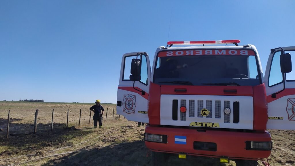 Bomberos Voluntarios trabajó en 2 incendios