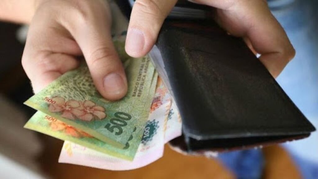 Confirman bono de $8000: para quiénes será y cuándo lo cobrarán