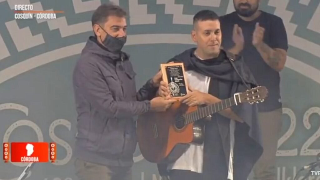 VIDEO: Luciano Ciganda brilló en el escenario de Cosquín 2022