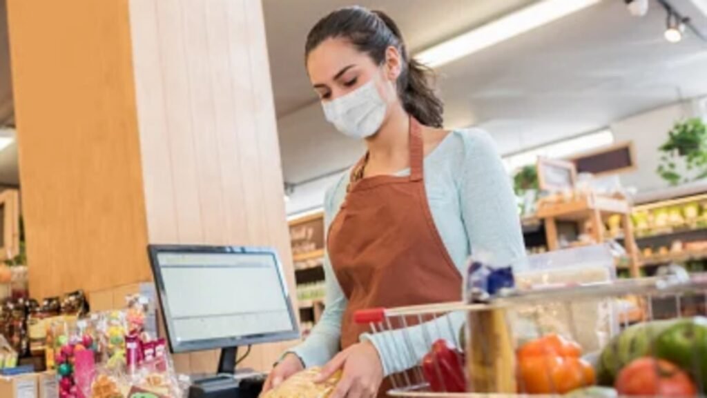 Buscan personal para distribuidora local