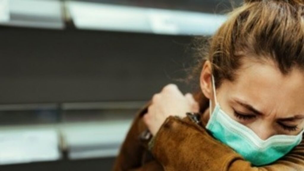 Se dispararon los casos de gripe en Argentina y recomiendan usar barbijo