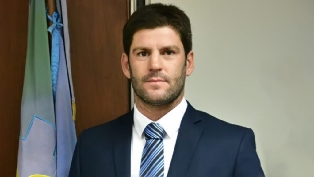 Cordonnier: “No hay nada que esconder en lo que cobra un funcionario, está todo público”