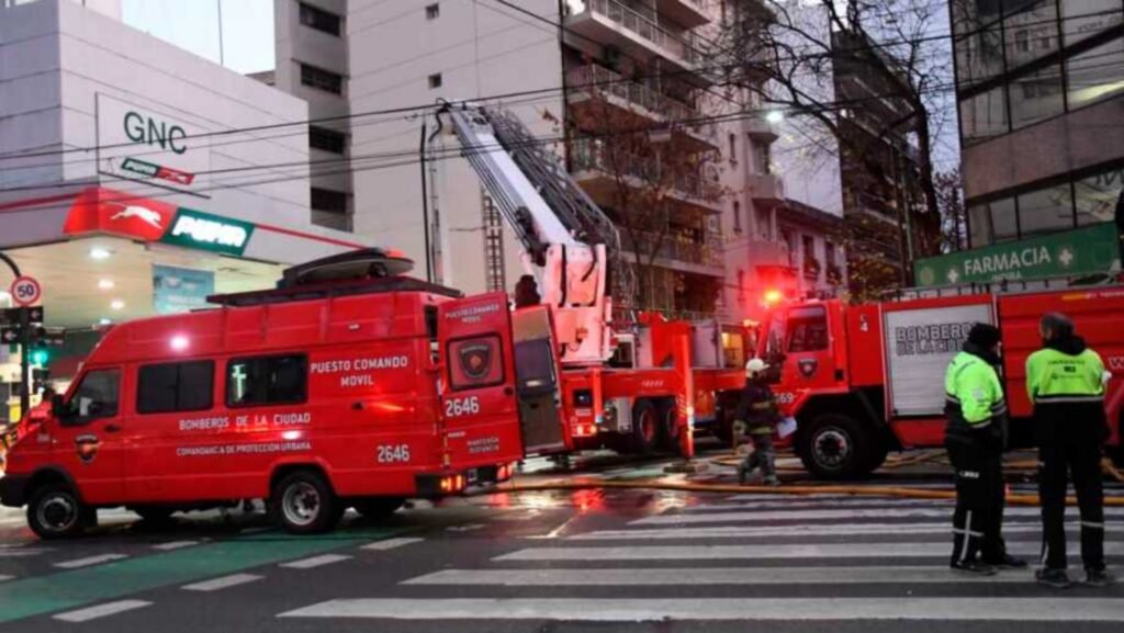 Trágico incendio con 5 muertos en Recoleta