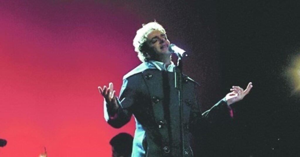 Salió un nuevo single de Gustavo Cerati, con la versión sinfónica de Lisa grabada en México