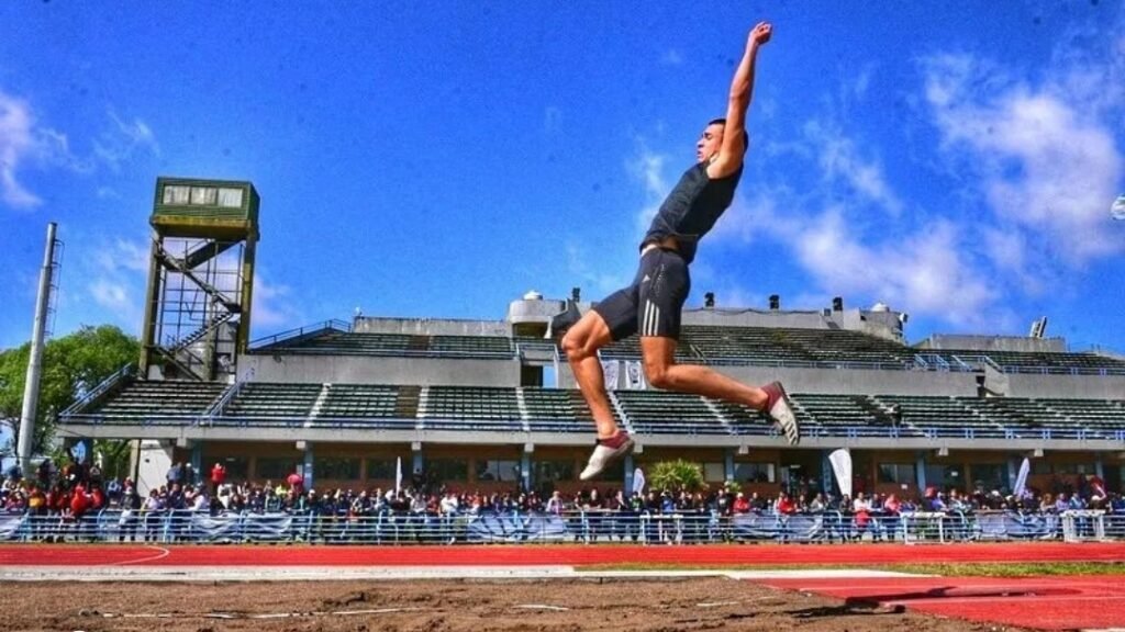 El joven ayacuchense Ezequiel Sferra primero en el Provincial U23