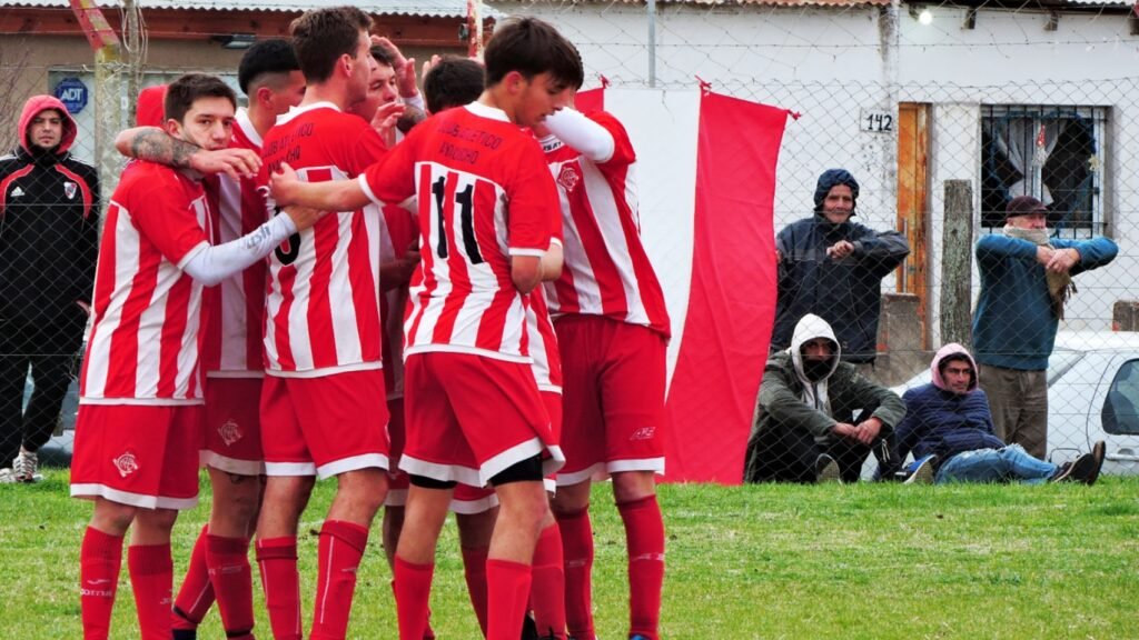 Capitulo 4: Atlético es el nuevo puntero de la URD