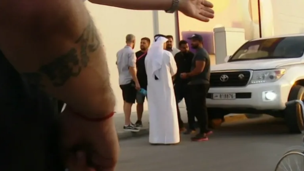 El Pollo Álvarez fue censurado en Qatar: lo retuvieron y le taparon la cámara