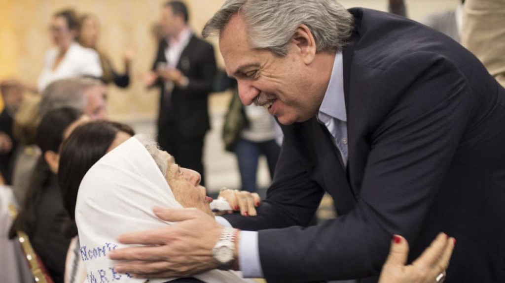 Tres días de duelo nacional por la muerte de Hebe