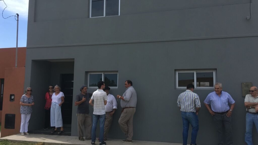 Bomberos Voluntarios de Ayacucho entregó el duplex que fue sorteado recientemente