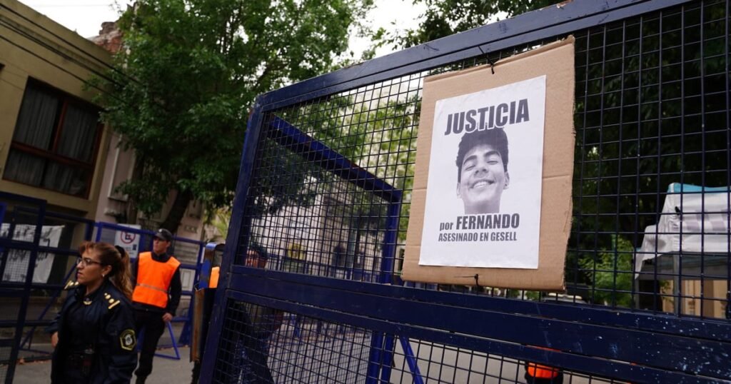Dónde y cómo esperarán el veredicto los padres de Fernando y los rugbiers acusados de matarlo