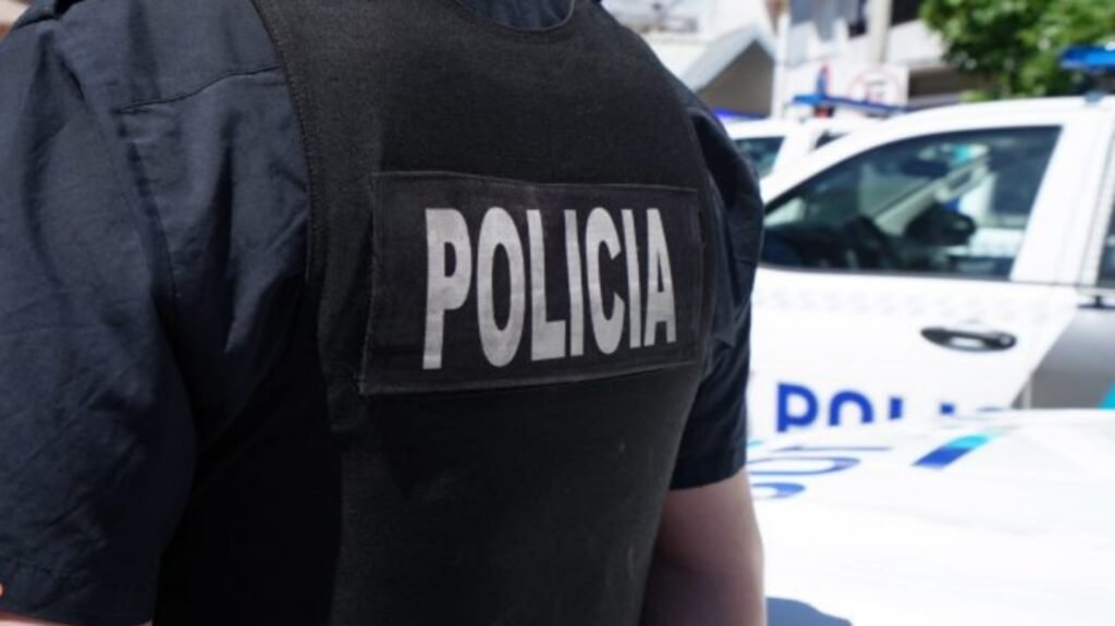Insólito episodio en Mar de Ajó deja a dos efectivos policiales heridos