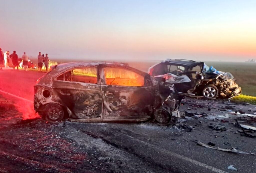 Fuerte choque frontal en ruta 30 deja varios heridos