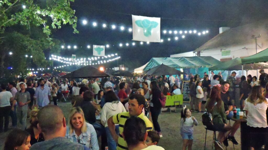 ¡Lleno total!: La primera noche del Patio Cervecero fue un éxito