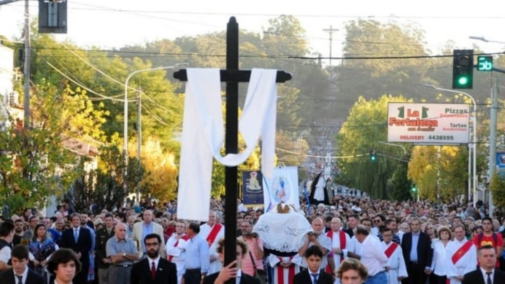 Semana Santa 2023: ¿el Jueves Santo se trabaja? ¿cómo se paga?