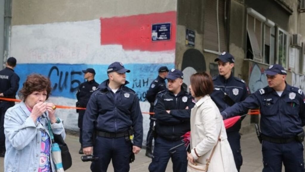 Serbia: Un alumno entró a la escuela y mató a nueve personas