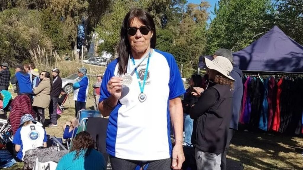 La nadadora ayacuchense que desafía las aguas abiertas con pasión y determinación