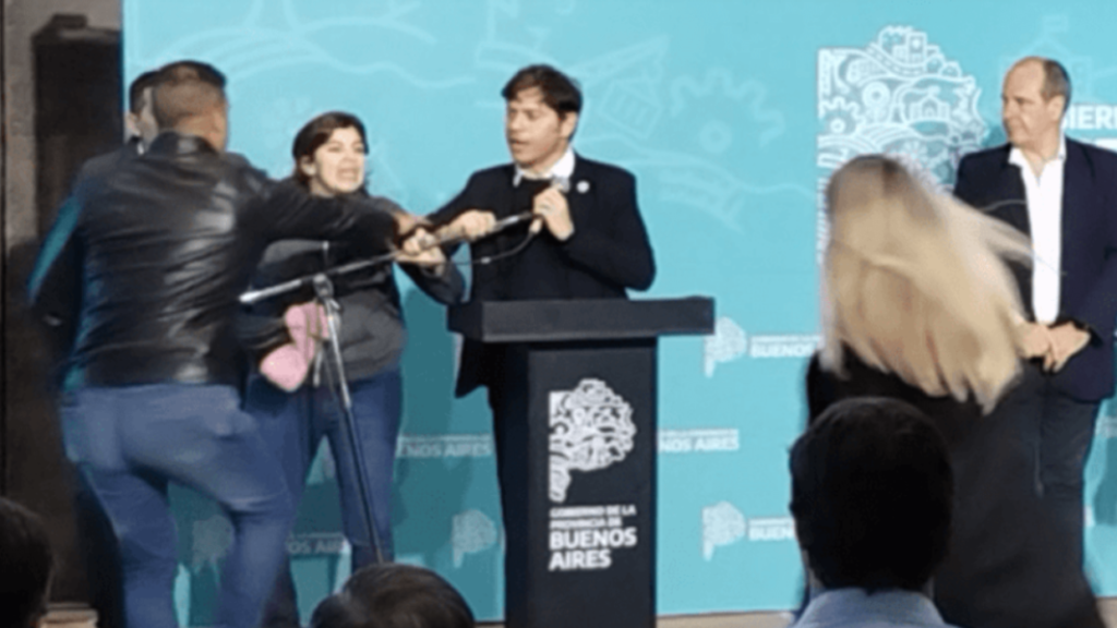 Kicillof se reunió con la mujer que lo increpó en Brandsen: ¿De que se habló durante el encuentro?